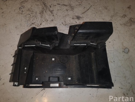 VOLVO 30678278 XC90 I 2004 Bracket for bumper