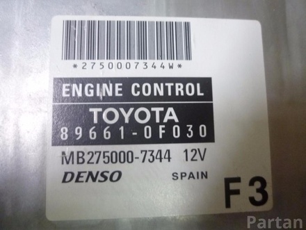 TOYOTA 89661-0F030 / 896610F030 COROLLA Verso (ZER_, ZZE12_, R1_) 2008 Unidad de control del motor