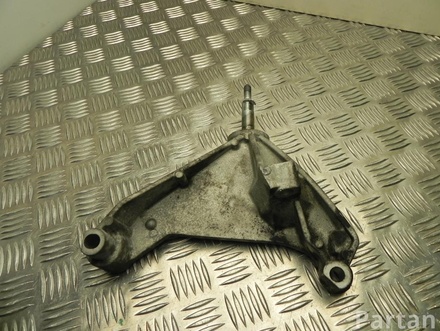 RENAULT 8200013682 LAGUNA II Grandtour (KG0/1_) 2006 Bracket