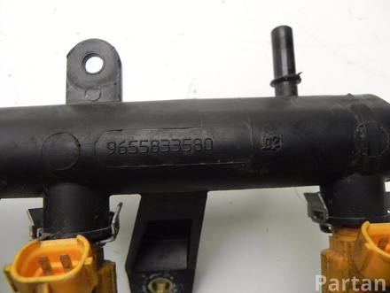 CITROËN 9655833580 C3 II 2010 Fuel rail