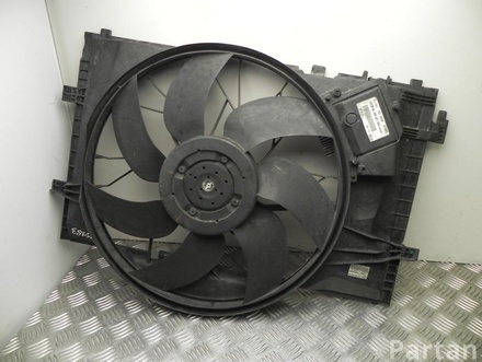 MERCEDES-BENZ A 203 500 0193 / A2035000193 C-CLASS (W203) 2005 Ventilador del radiador