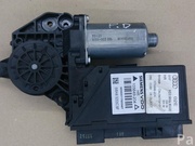 AUDI 8E0 959 802 E, 5WK4 9205CBF / 8E0959802E, 5WK49205CBF A4 (8EC, B7) 2007 Window lifter motor Right Rear