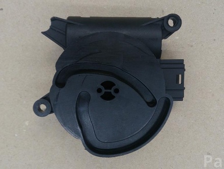 AUDI 8E2 820 511 C / 8E2820511C A4 (8EC, B7) 2007 Adjustment motor for regulating flap