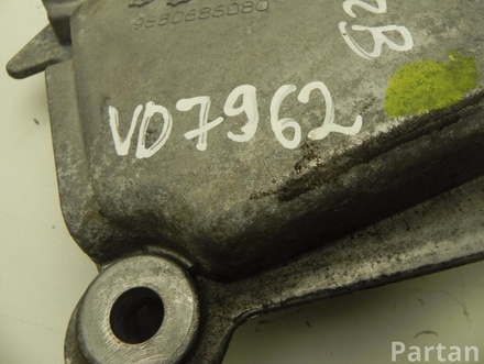 CITROËN 9680686080 C3 II 2010 Bracket