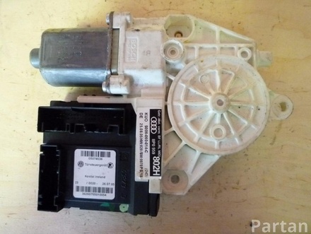 AUDI 8P0 959 802 H, S006-060-014-C / 8P0959802H, S006060014C A3 (8P1) 2007 Window lifter motor Right Front