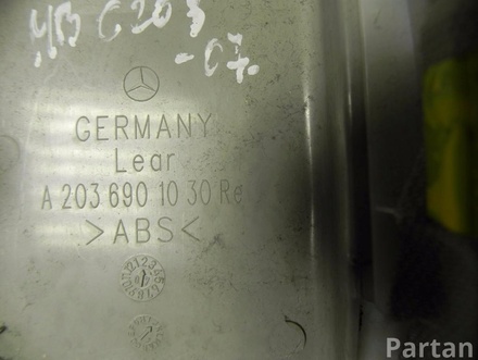 MERCEDES-BENZ A 203 690 16 40, A 203 690 10 30 / A2036901640, A2036901030 C-CLASS (W203) 2007 B-Saeulen-Verkleidung oben rechte Seite