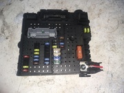 VOLVO 30728512 V70 II (SW) 2006 Fuse Box