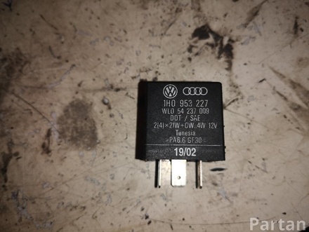 AUDI 1H0953227 A8 (4D2, 4D8) 2002 Relays