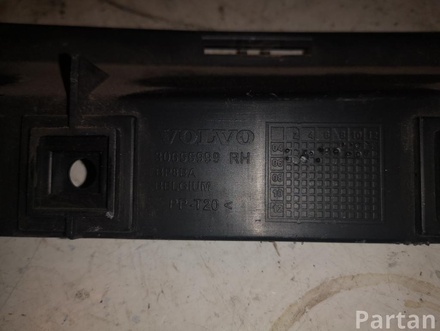 VOLVO 30655999 S40 I (VS) 2004 Bracket for bumper