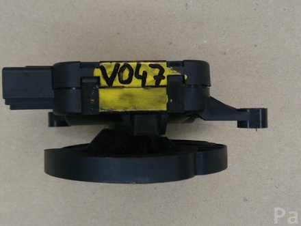 AUDI 8E2 820 511 C / 8E2820511C A4 (8EC, B7) 2007 Adjustment motor for regulating flap