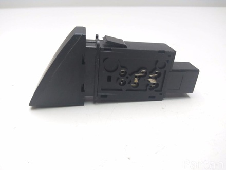 MAZDA GS1D 66 4H0A, GS1D664H0A / GS1D664H0A, GS1D664H0A 6 Saloon (GH) 2008 Emergency light/Hazard switch