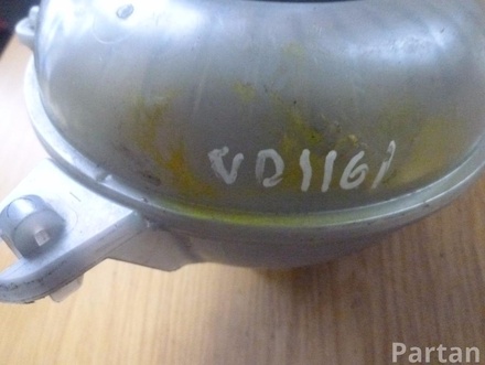 AUDI 5Q0 121 407 A / 5Q0121407A A4 (8K2, B8) 2010 Coolant Expansion Tank