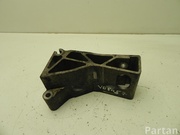 VOLVO 8684381 V70 II (SW) 2007 Bracket