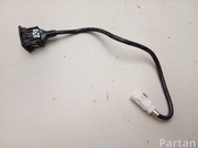 MERCEDES-BENZ A 172 820 0 5 15 / A1728200515 C-CLASS (W204) 2012 Connecting Cable, multimedia interface
