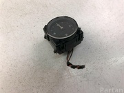 VOLKSWAGEN 3G0919204C PASSAT (3G2) 2016 Clock