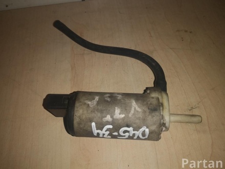 VOLVO V70 I (LV) 1999 Windscreen washer system pump