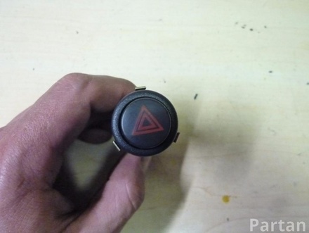 SAAB 4109526 9-5 (YS3G) 2012 Emergency light/Hazard switch