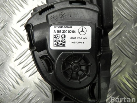 MERCEDES-BENZ A 166 300 02 04 / A1663000204 M-CLASS (W166) 2013 Acelerador