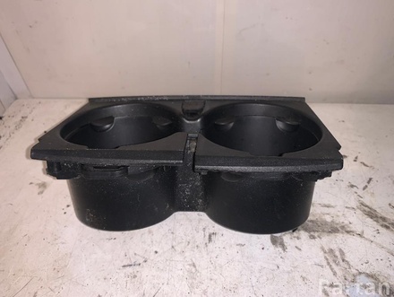 VOLVO 8674917 XC90 I 2004 Cup holder