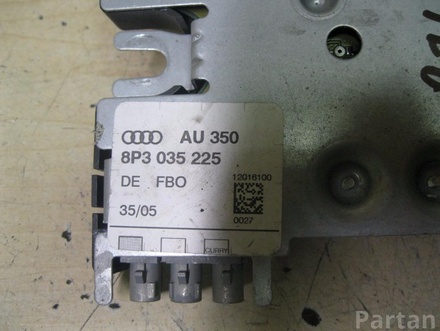 AUDI 8P3 035 225 / 8P3035225 A3 (8P1) 2006 Aerial Booster