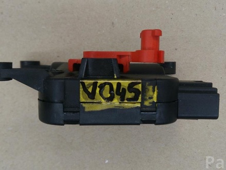 AUDI 8E2 820 511 A / 8E2820511A A4 (8EC, B7) 2007 Adjustment motor for regulating flap