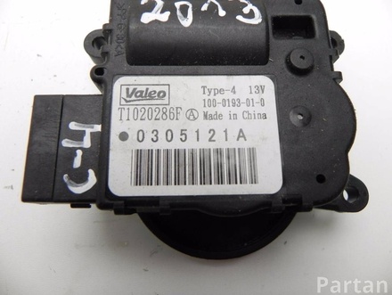 CITROËN T1020286F C4 II (B7) 2013 Adjustment motor for regulating flap