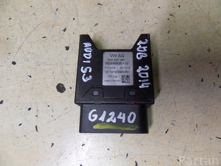 AUDI 5Q0 906 093 / 5Q0906093 A3 (8V1, 8VK) 2014 Control unit for fuel delivery unit